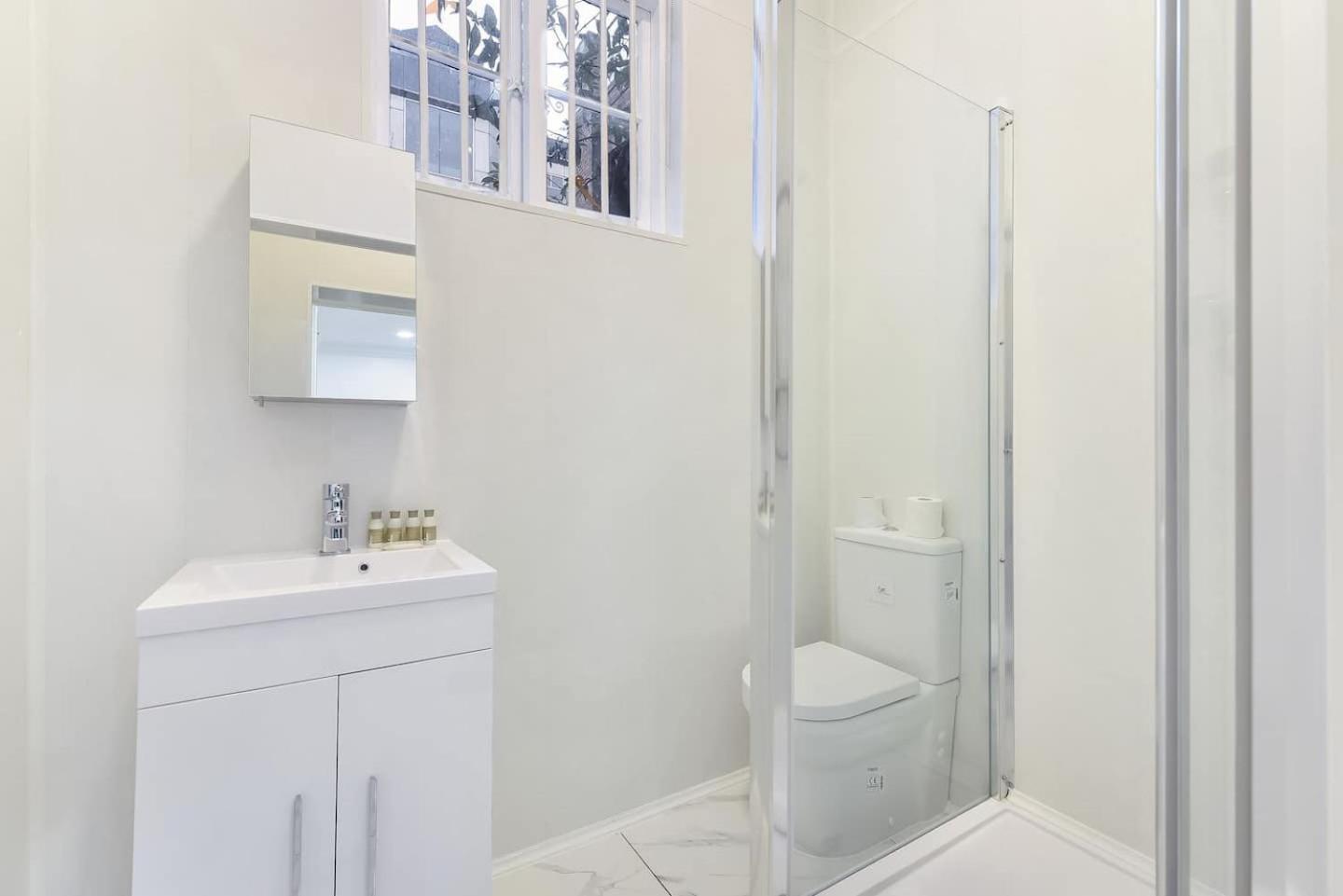 2 Bed Piccadilly Apartment 2 London Kültér fotó